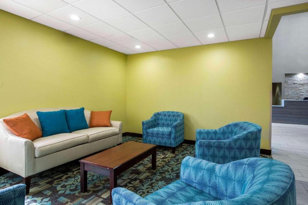 Quality Inn & Suites Arnold - St Louis Kültér fotó